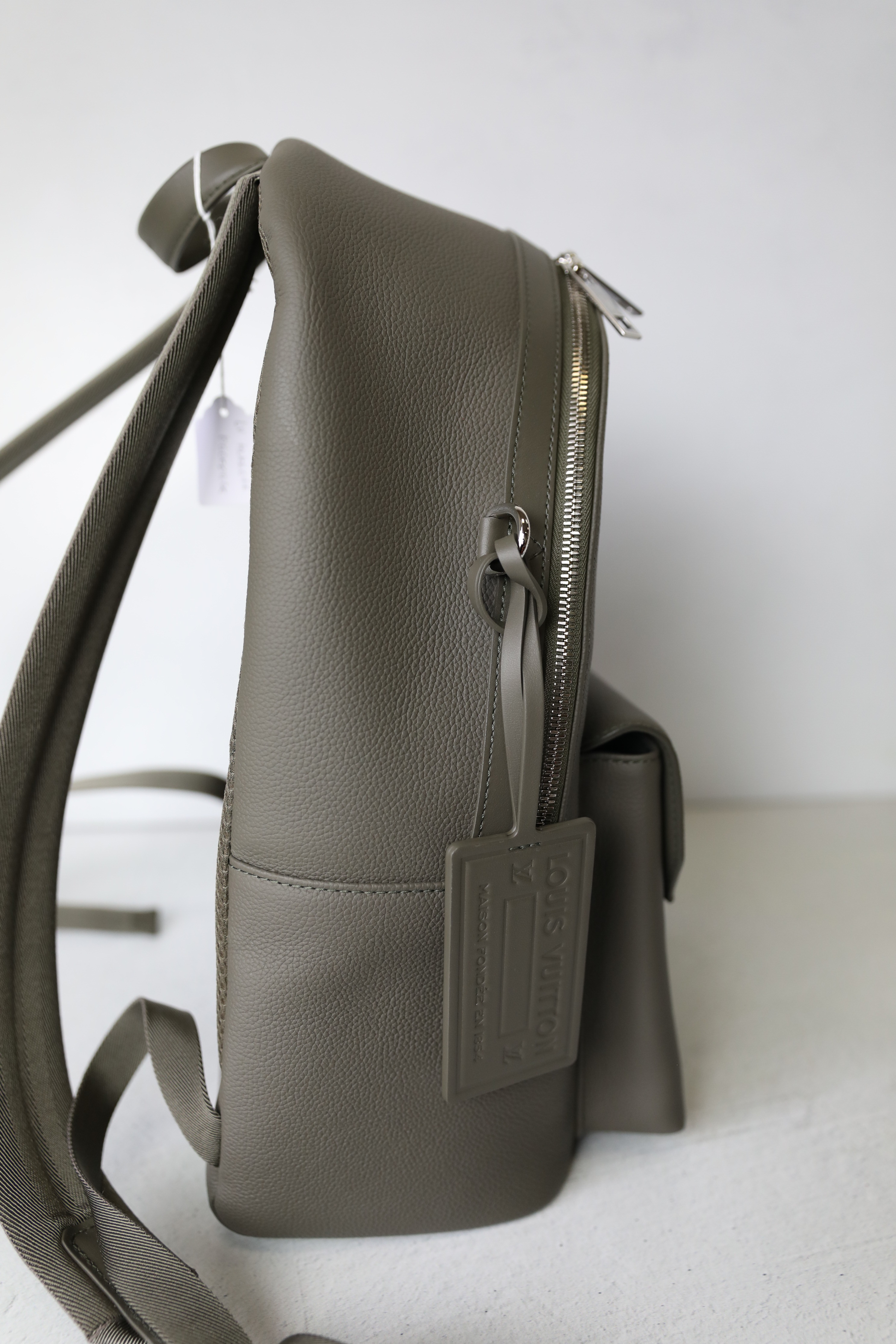 Louis Vuitton - Takeoff Backpack - Leather - Sauge - Men - Luxury