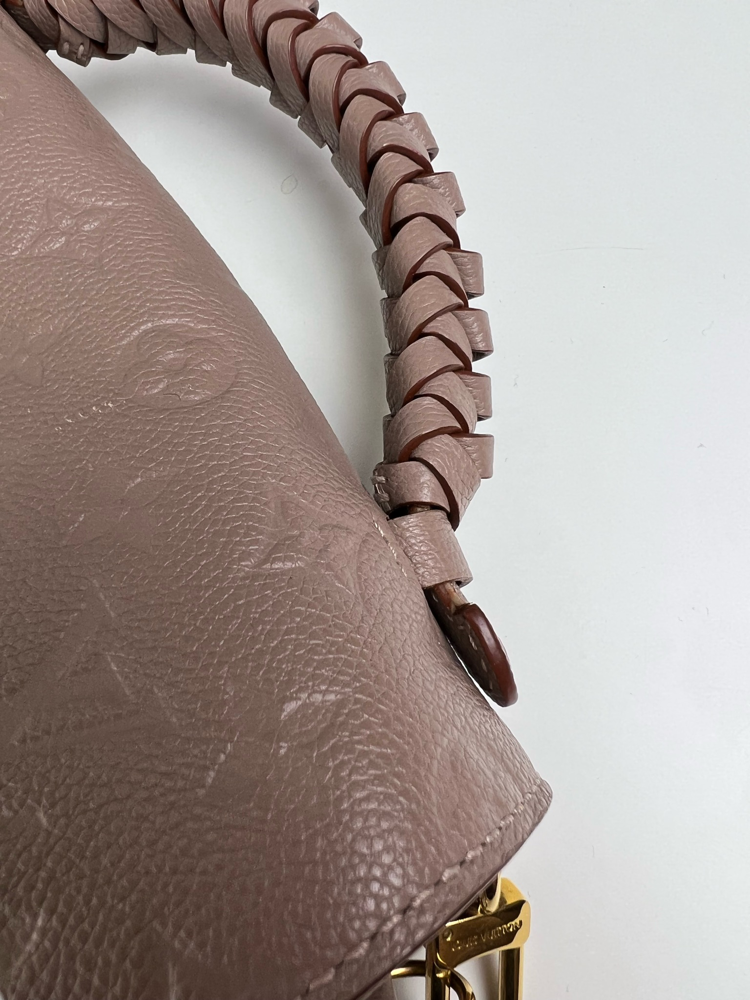 LV Pochette Métis Empreinte Leather –