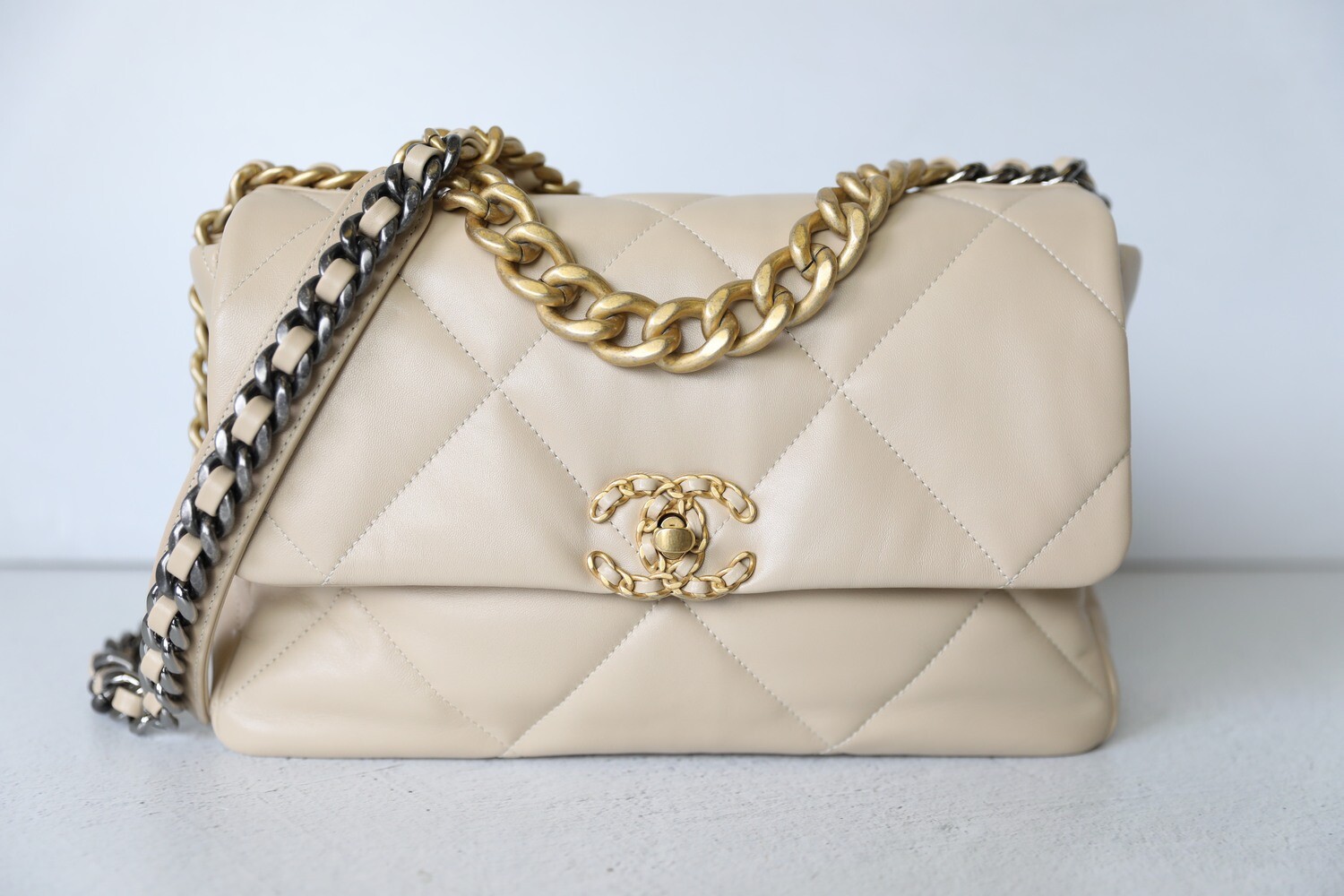Chanel 19 Dark Beige Large (Jumbo) Middle Size, Preowned in Dustbag - Julia  Rose Boston