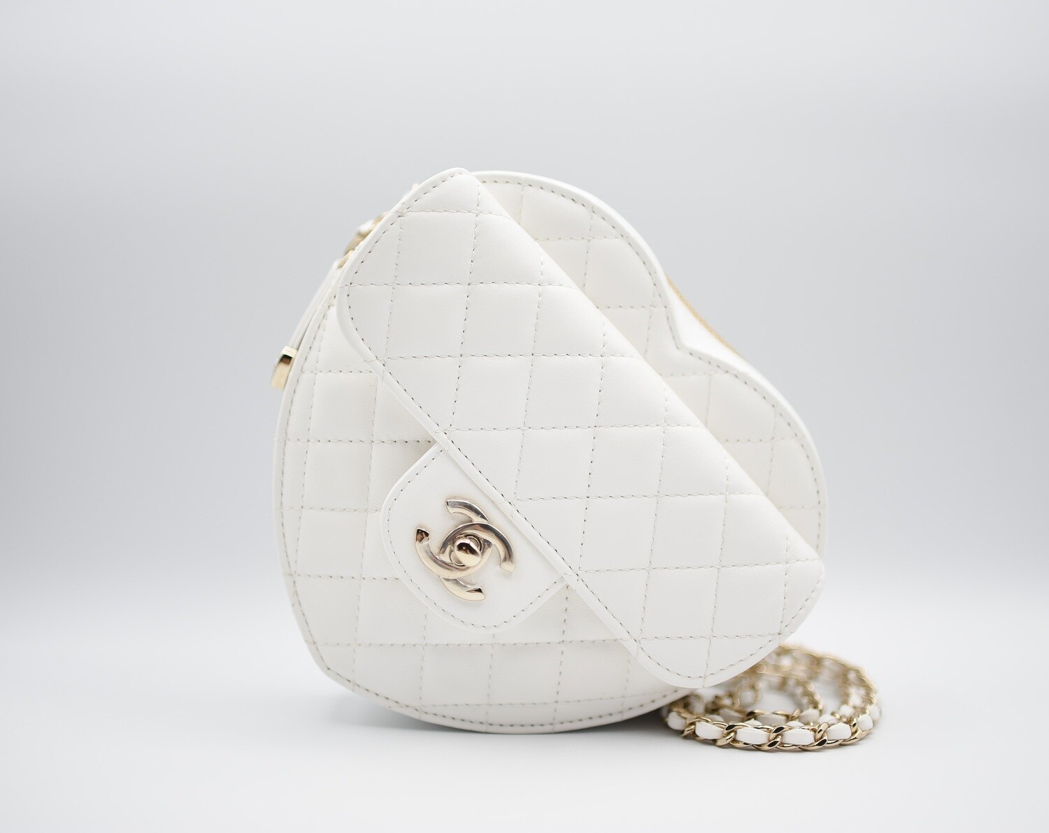 Chanel Heart Bag Large, White Lambskin Leather, Gold Hardware, New in Box  GA001