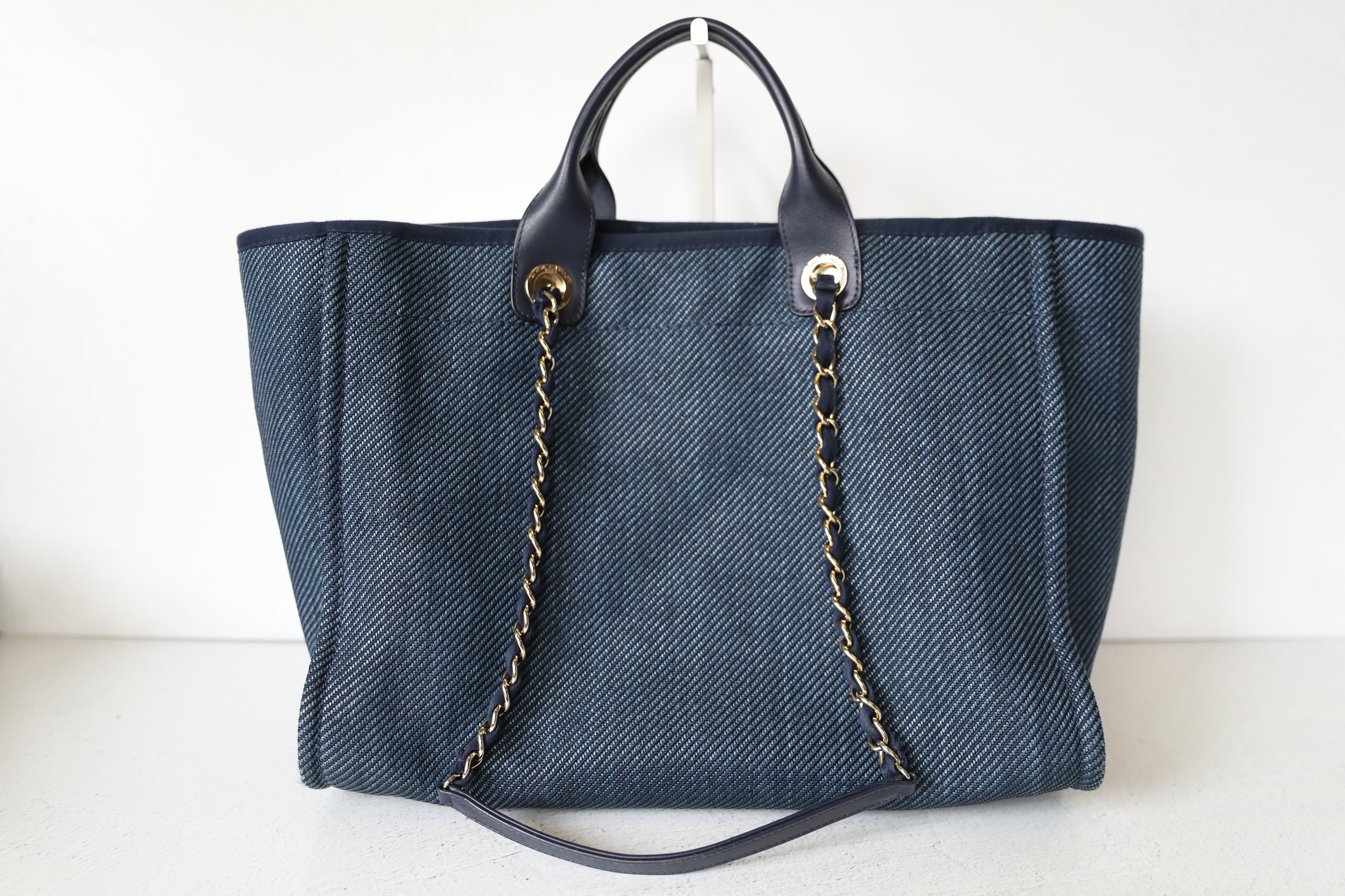 Chanel Deauville Tote Large, Navy Canvas with Gold Hardware, Preowned in  Dustbag WA001
