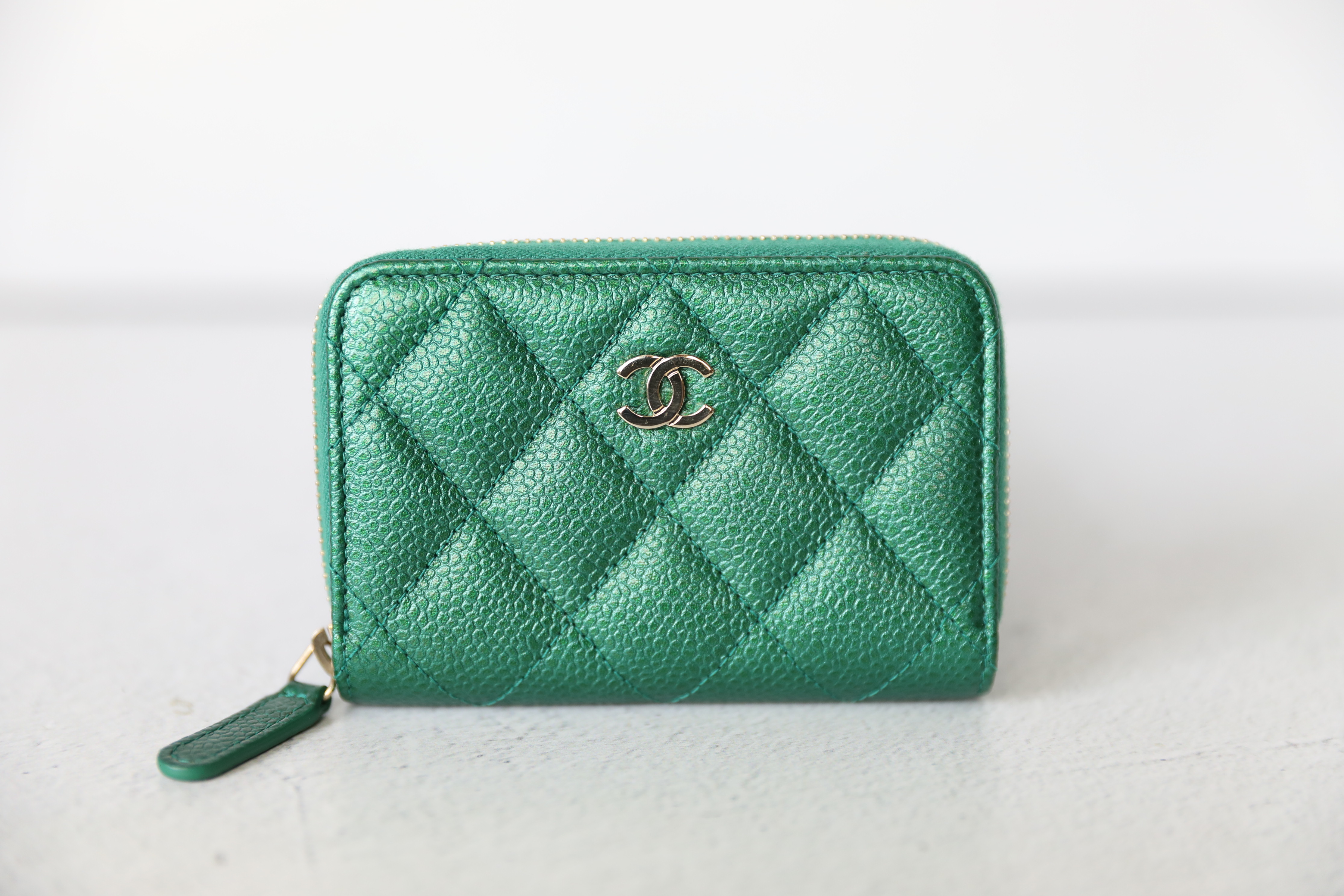 Chanel Zip Around Card Holder, 18S Iridescent Green Caviar with Gold  Hardware, Preowned in Box WA001 - Julia Rose Boston