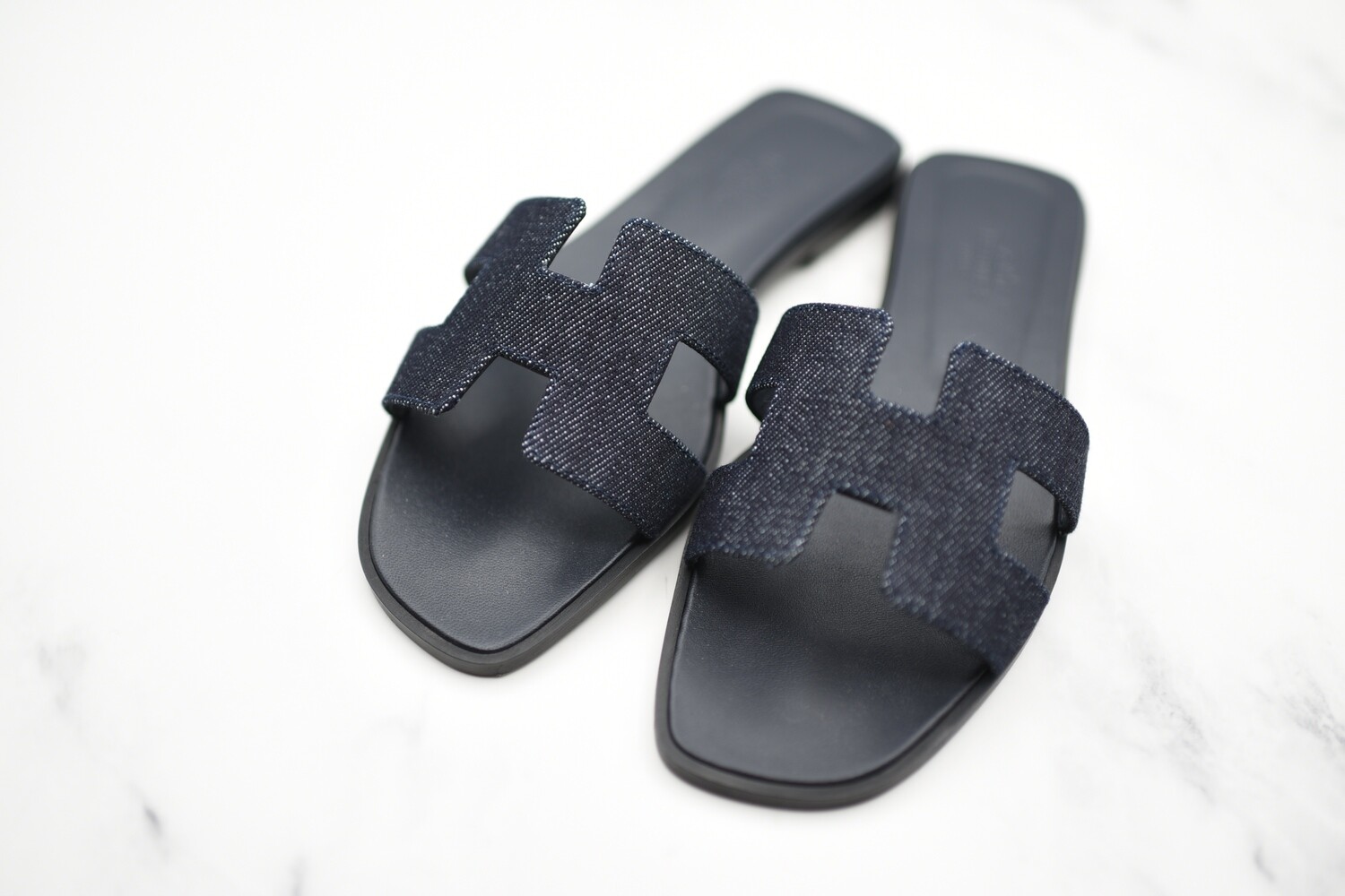 Hermes Oran Dark Blue Denim, Size 36, New in Box WA001
