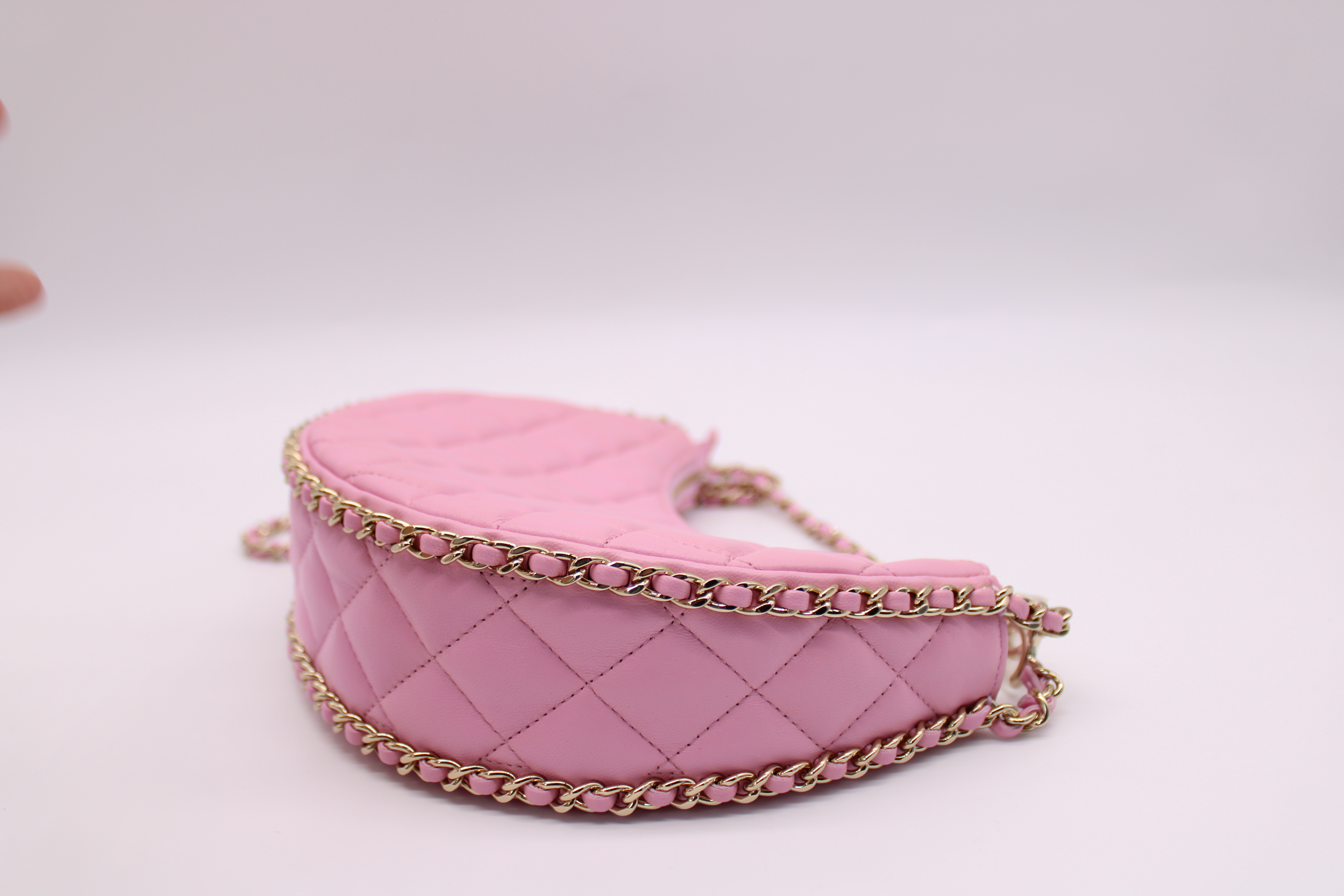 CHANEL 22k AS3562 Hobo Pink - SANDRA BOUTIQUE