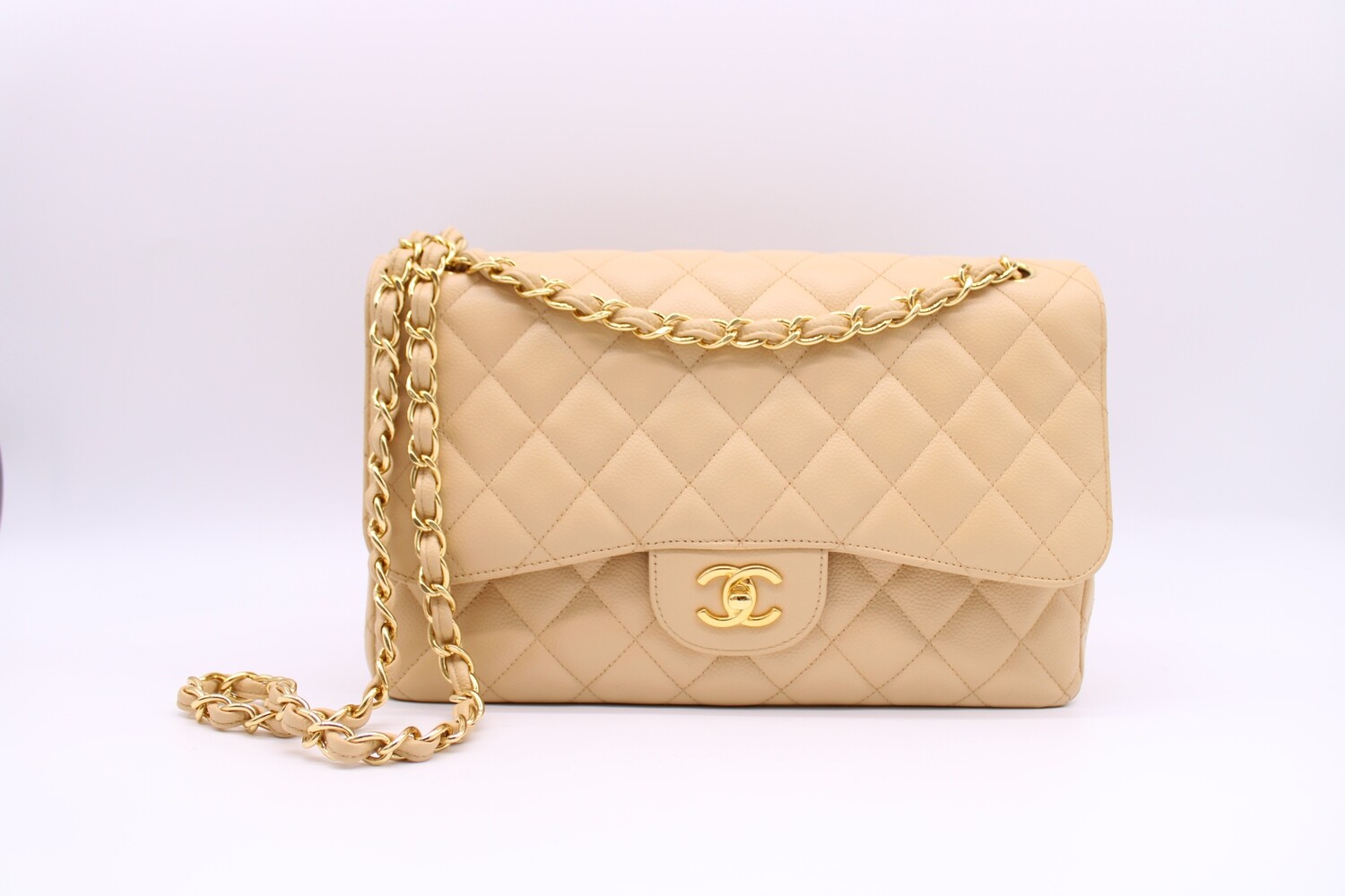 Chanel Classic Jumbo, Beige Clair Caviar Leather, Gold Hardware, Preowned in Dustbag MA001