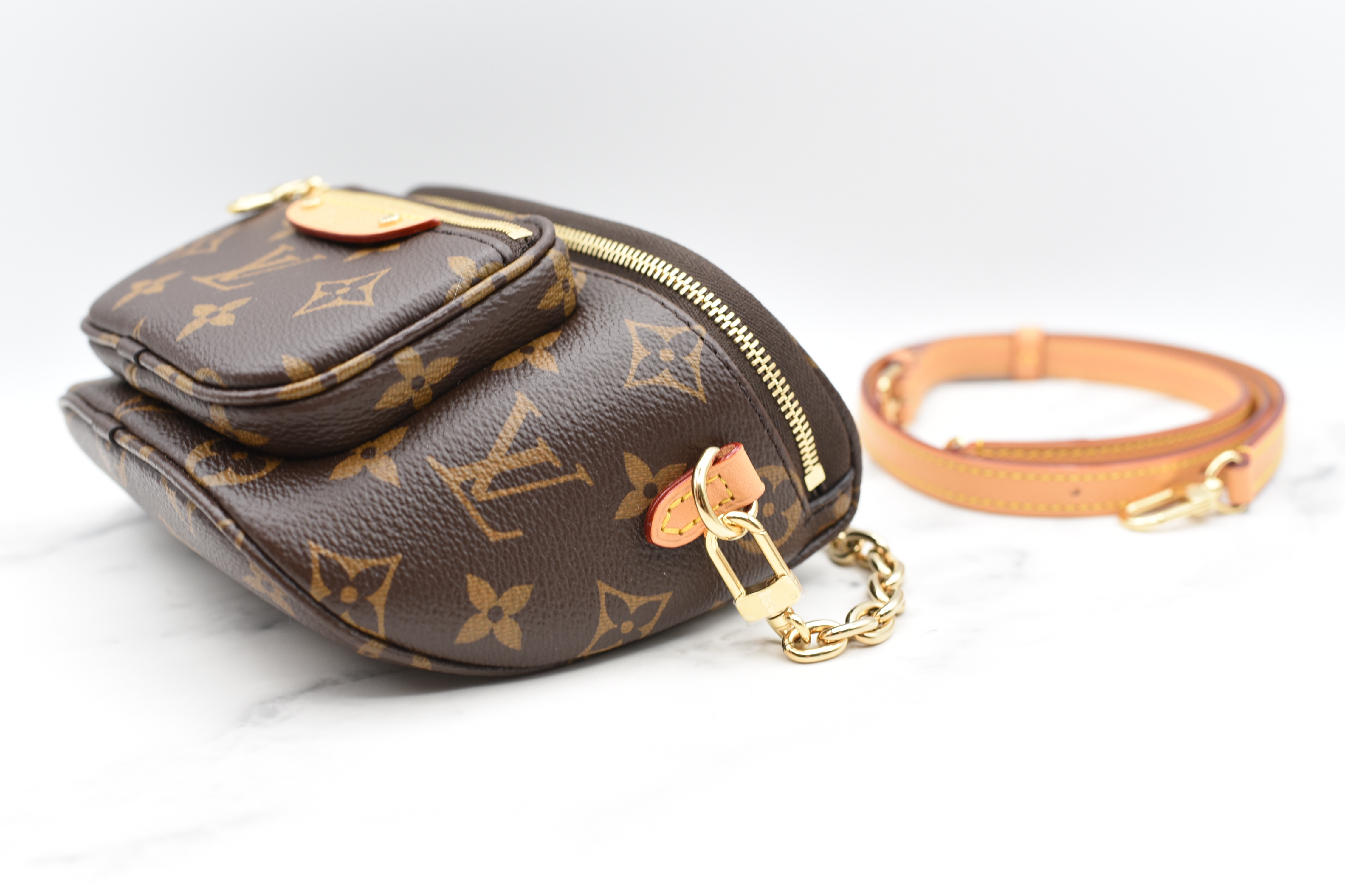 mini bum bag reveal🤍 #baghaul #shopping #louisvuitton #designer