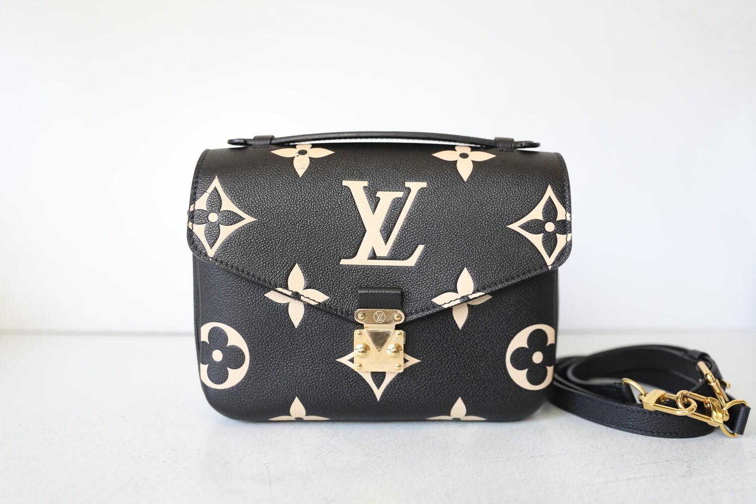 Louis Vuitton Pochette Metis, Black And Beige Leather With Gold