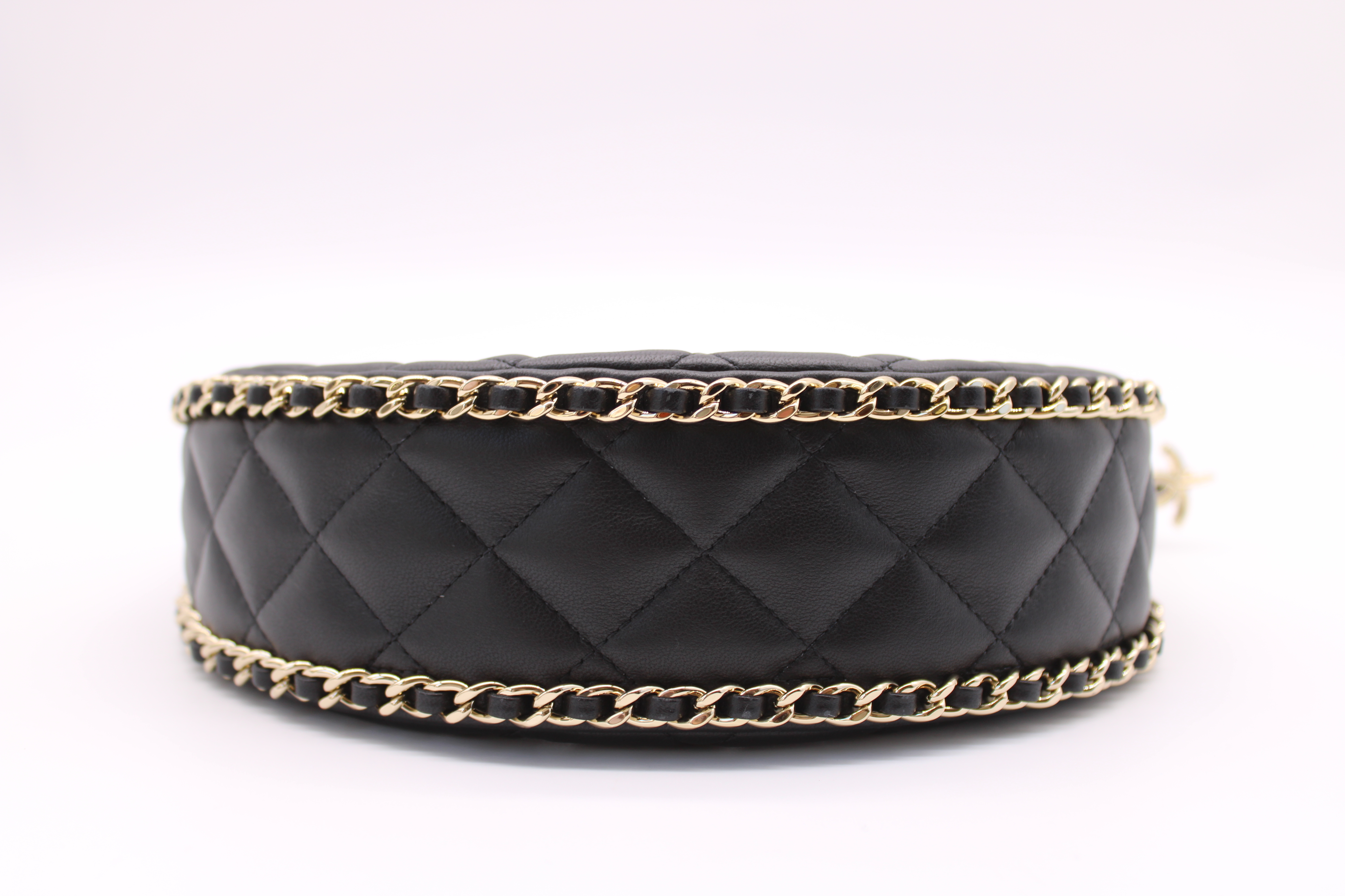 Chanel Black Lambskin CC Logo Hobo Bag Leather ref.293532 - Joli Closet