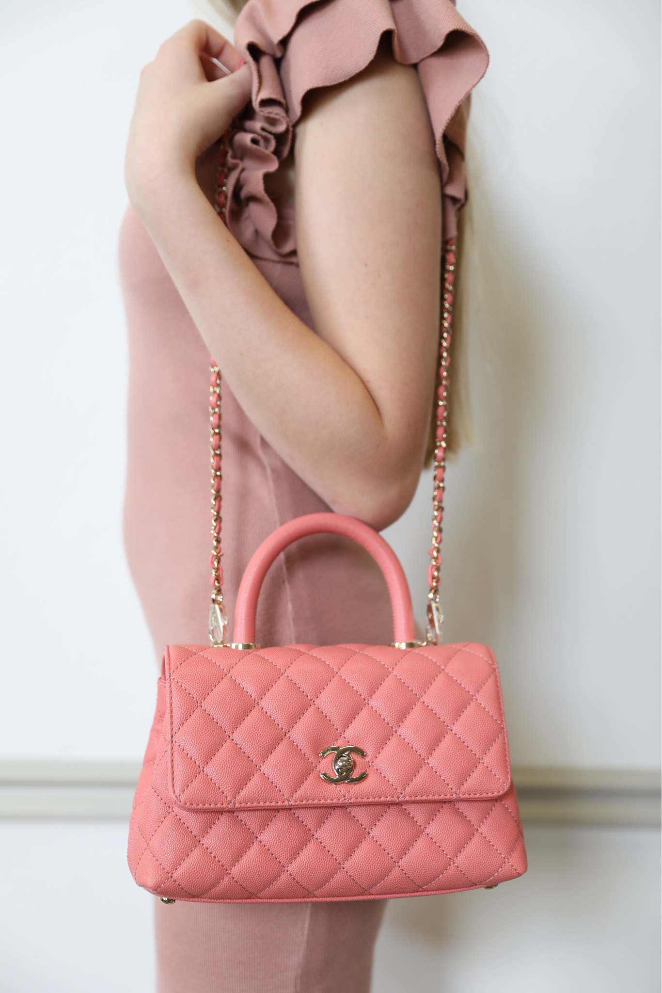 Chanel Business Affinity Medium, Coral Pink Caviar with Gold Hardware,  Preowned in Box WA001 - Julia Rose Boston