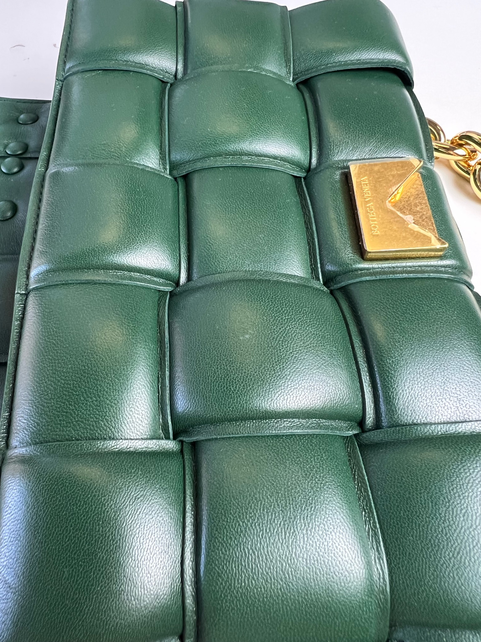 Bottega Veneta Padded Chain Cassette, Green with Gold Hardware, Preowned in  Dustbag WA001 - Julia Rose Boston