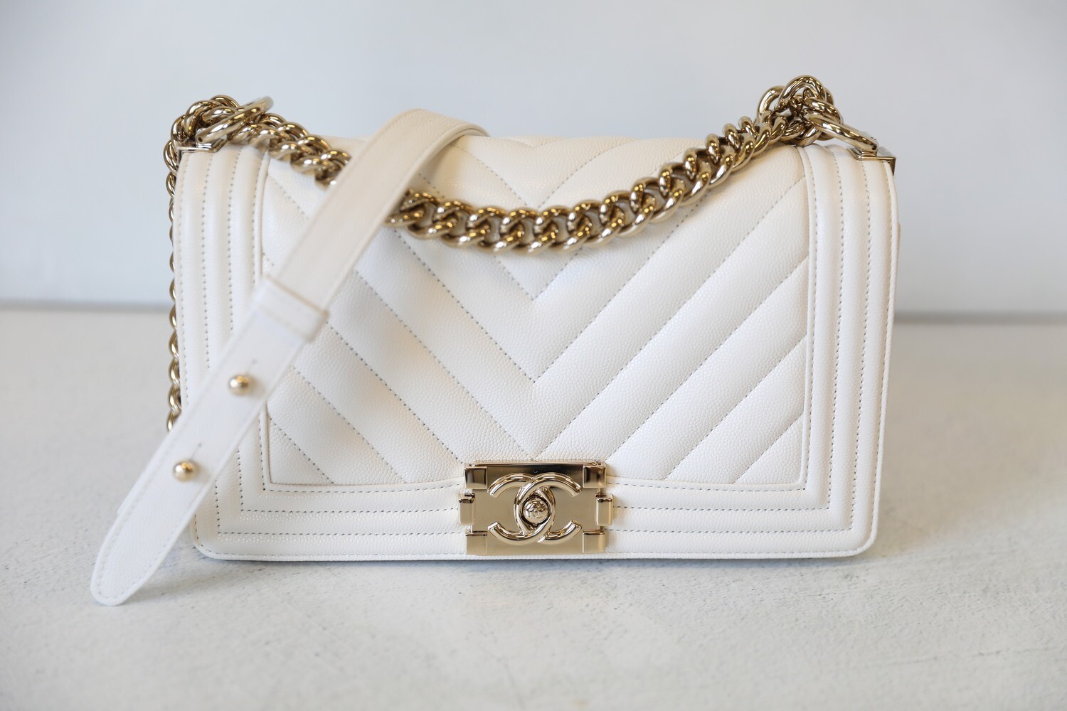 chanel off white