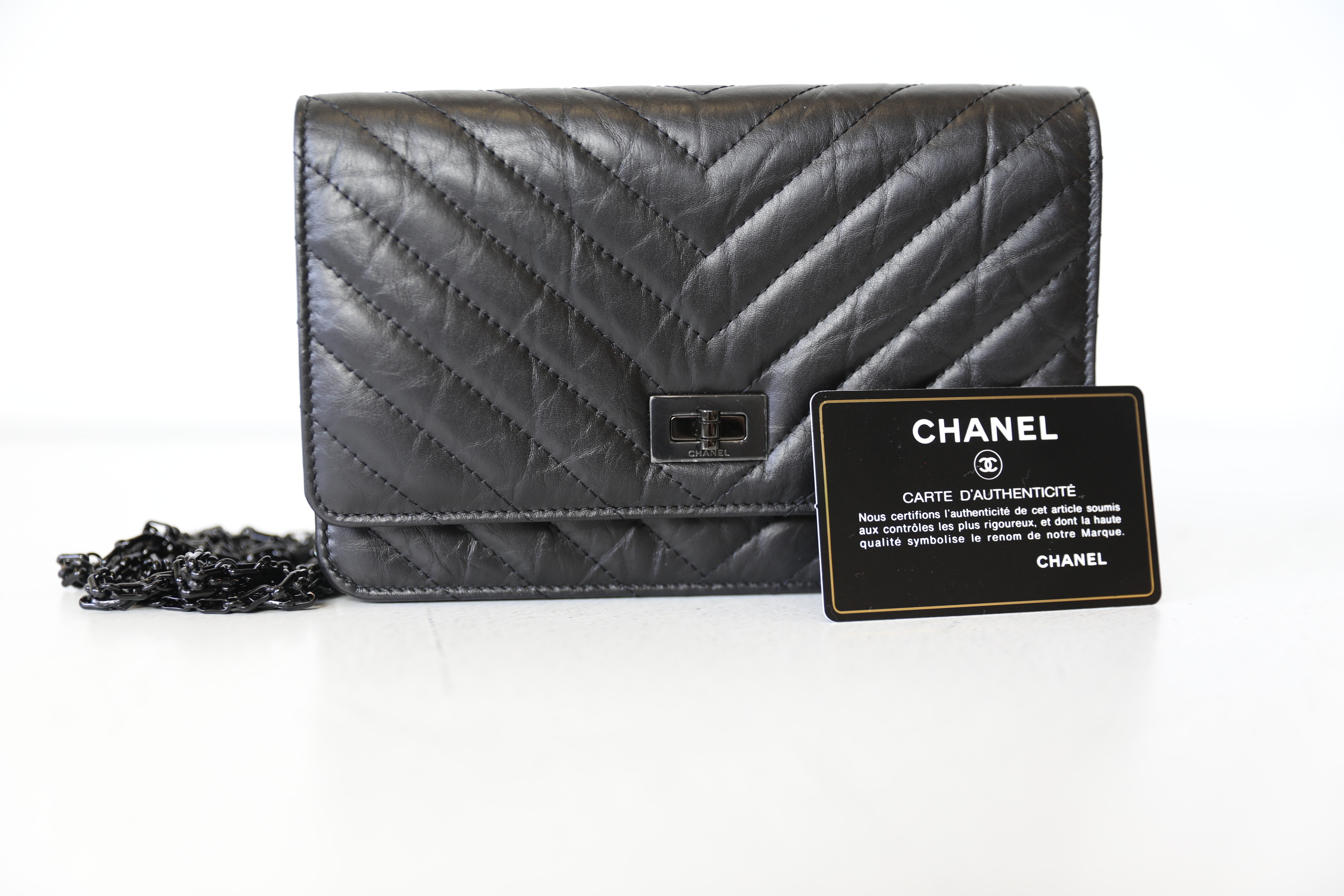 Chanel Reissue Wallet on Chain, So Black Calfskin, Preowned in Box WA001 -  Julia Rose Boston