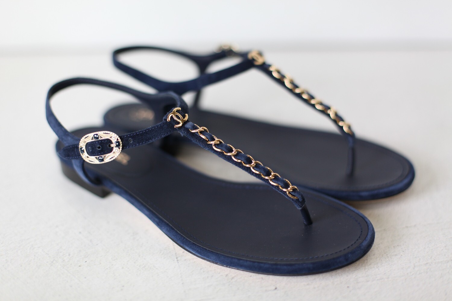Chanel Jeweled CC Thong Sandals 37 EU – Madison Avenue Couture