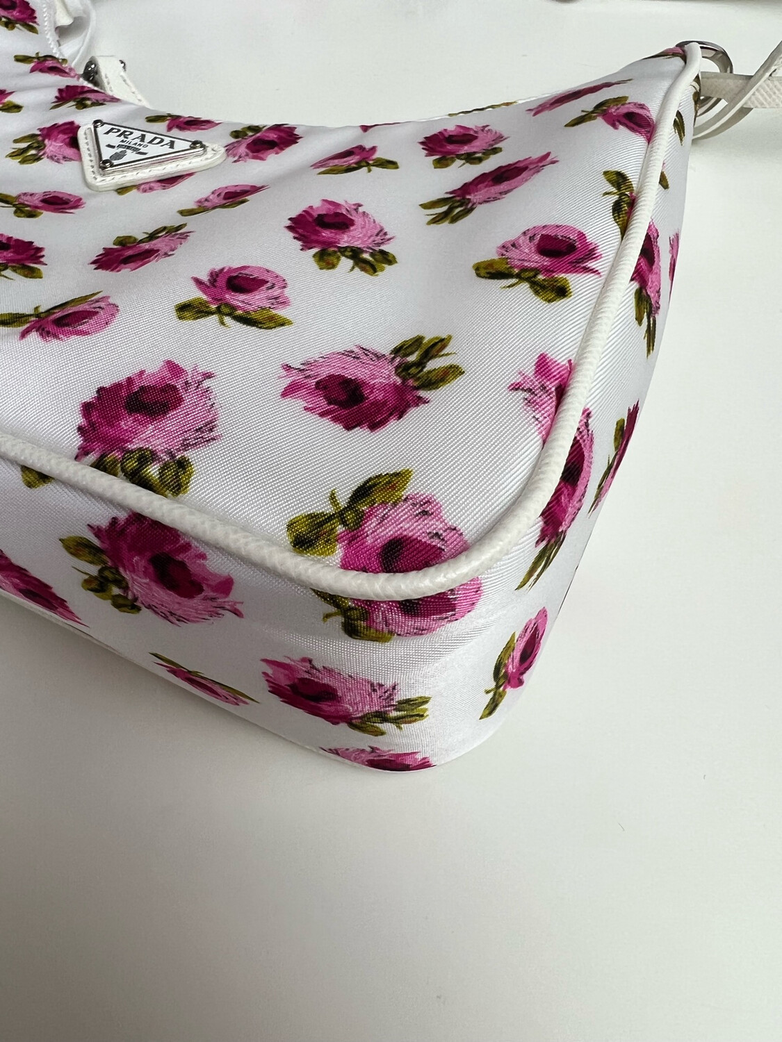 ★PRADA★フラワー ハンドバッグ PRADA プラダ 花柄 フラワー 2WAY ハンドバッグ グレー B2625P