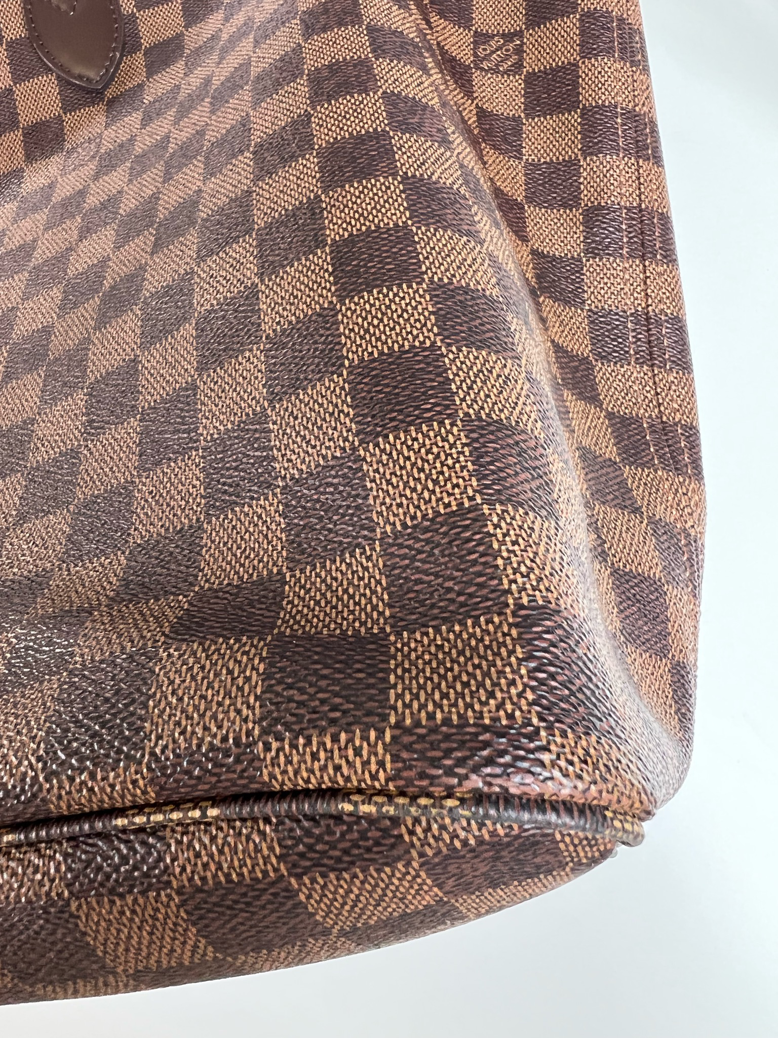 Louis Vuitton Neverfull GM with Pouch, Damier Ebene, Preowned in Box WA001