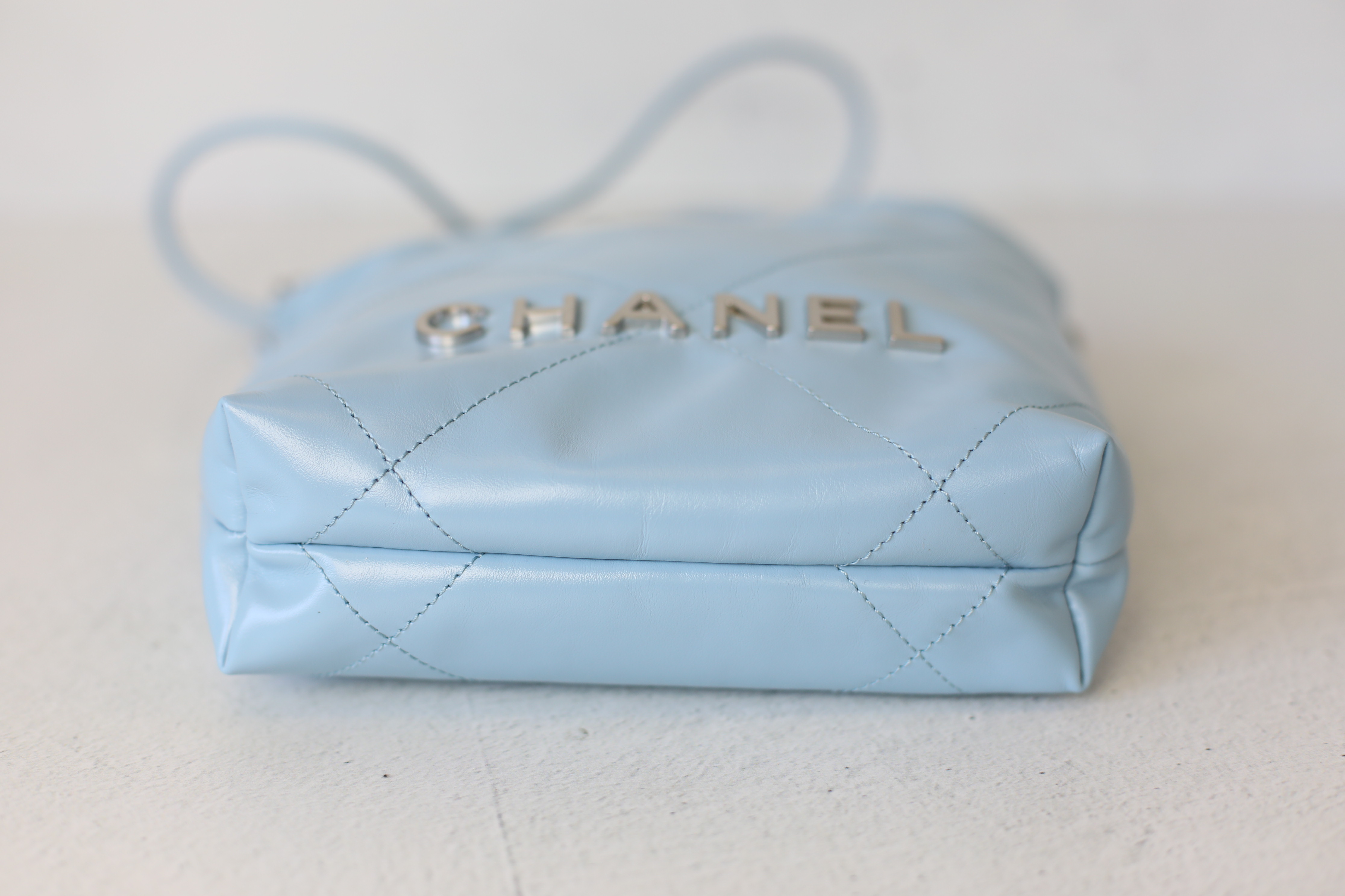 Chanel 22 Blue – poochiescloset