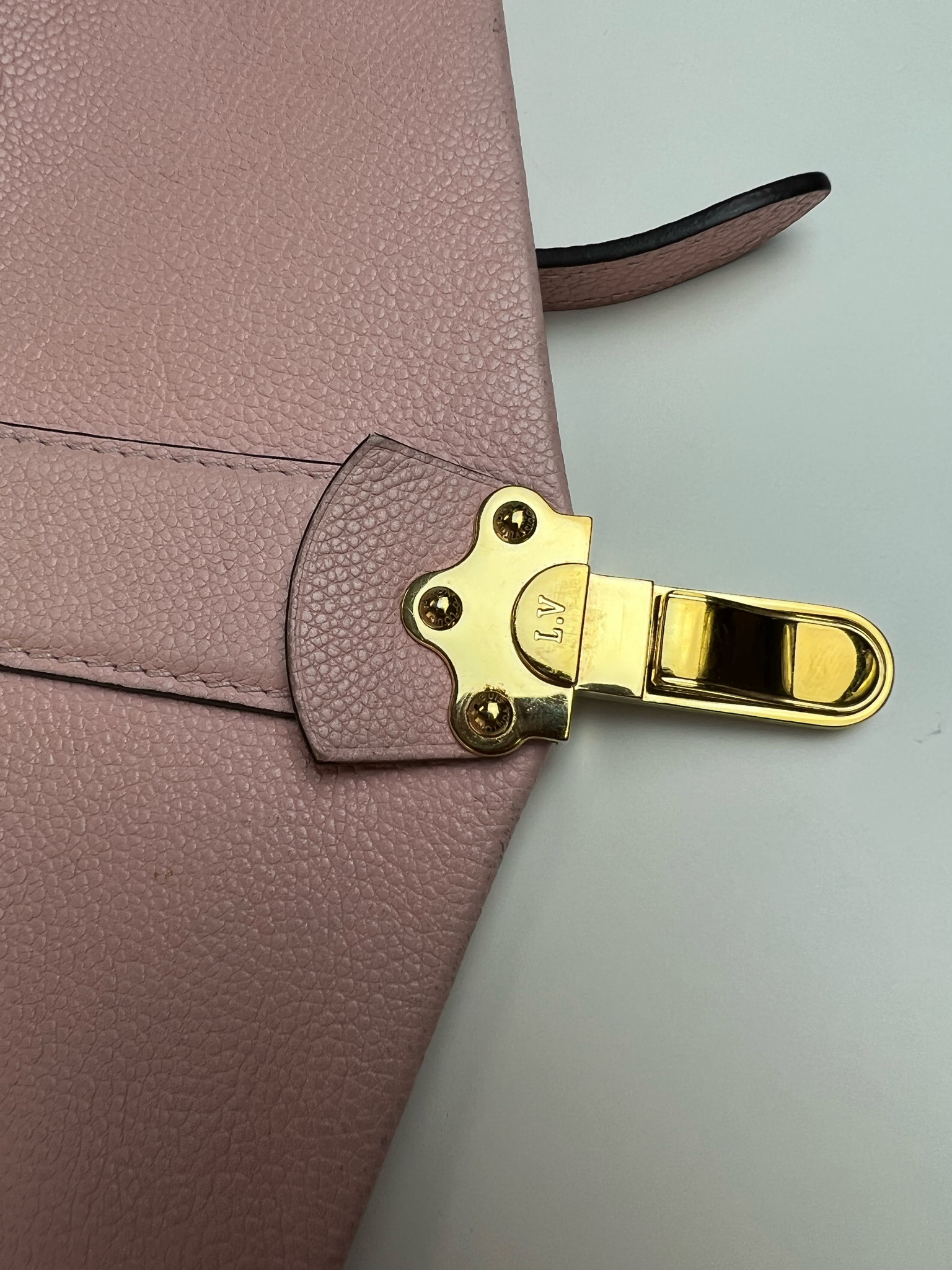Louis Vuitton Clapton Dark brown ref.829179 - Joli Closet