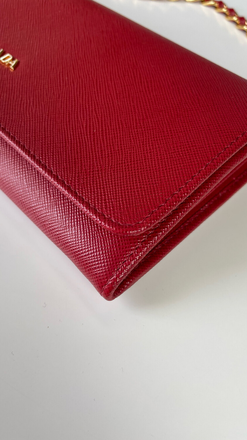 Prada red wallet on chain hotsell