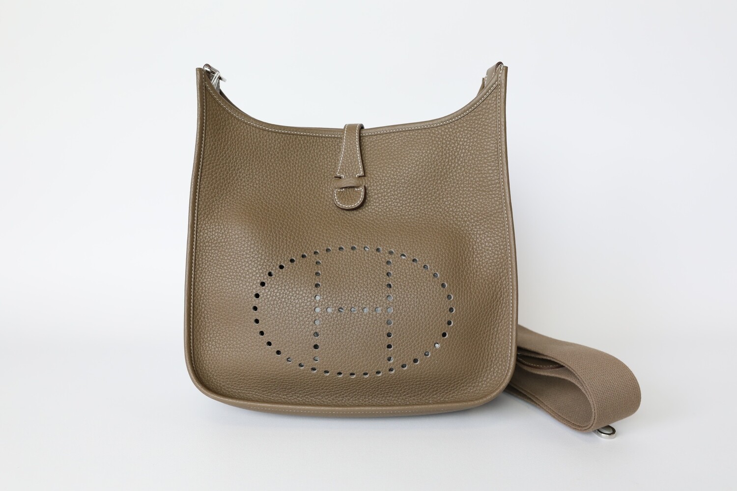 Hermes Evelyne PM, Etoupe with Palladium Hardware, Preowned in Box WA001