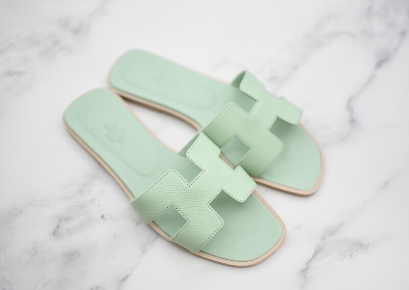 Hermes Oran, Vert Jade Epsom, Size 38, New in Dustbag MA001