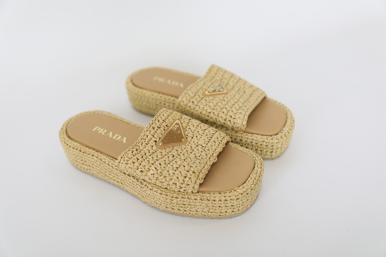 Prada Raffia Slides Size 38 Preowned No Dustbag WA001 Julia