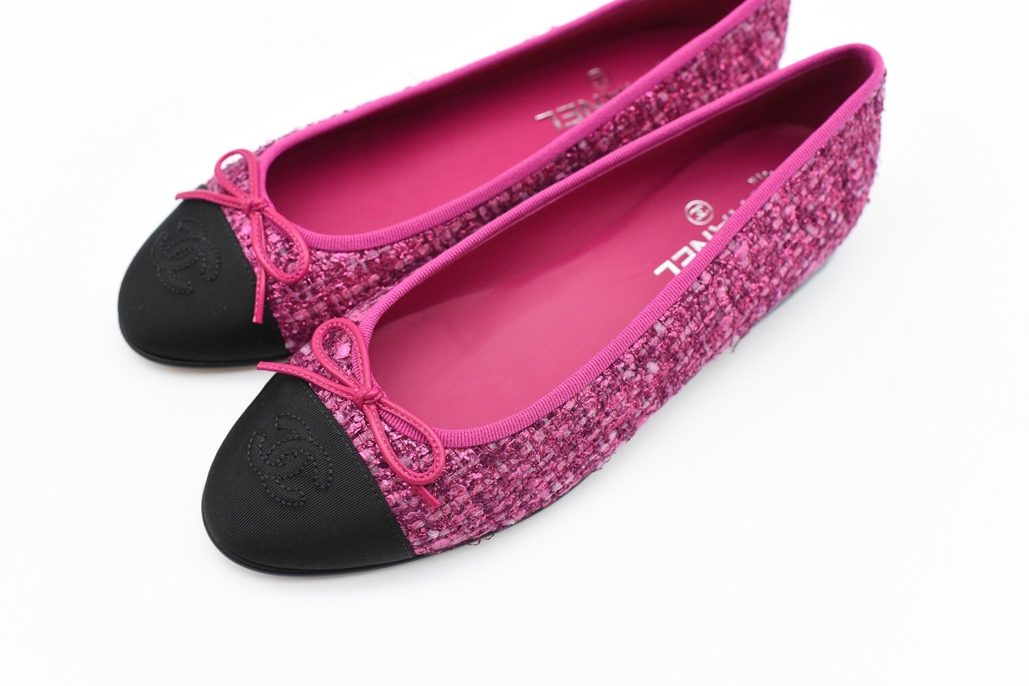 Chanel Shoes Ballet Flats, Dark Pink Tweed, Size 39.5, New in Box GA006