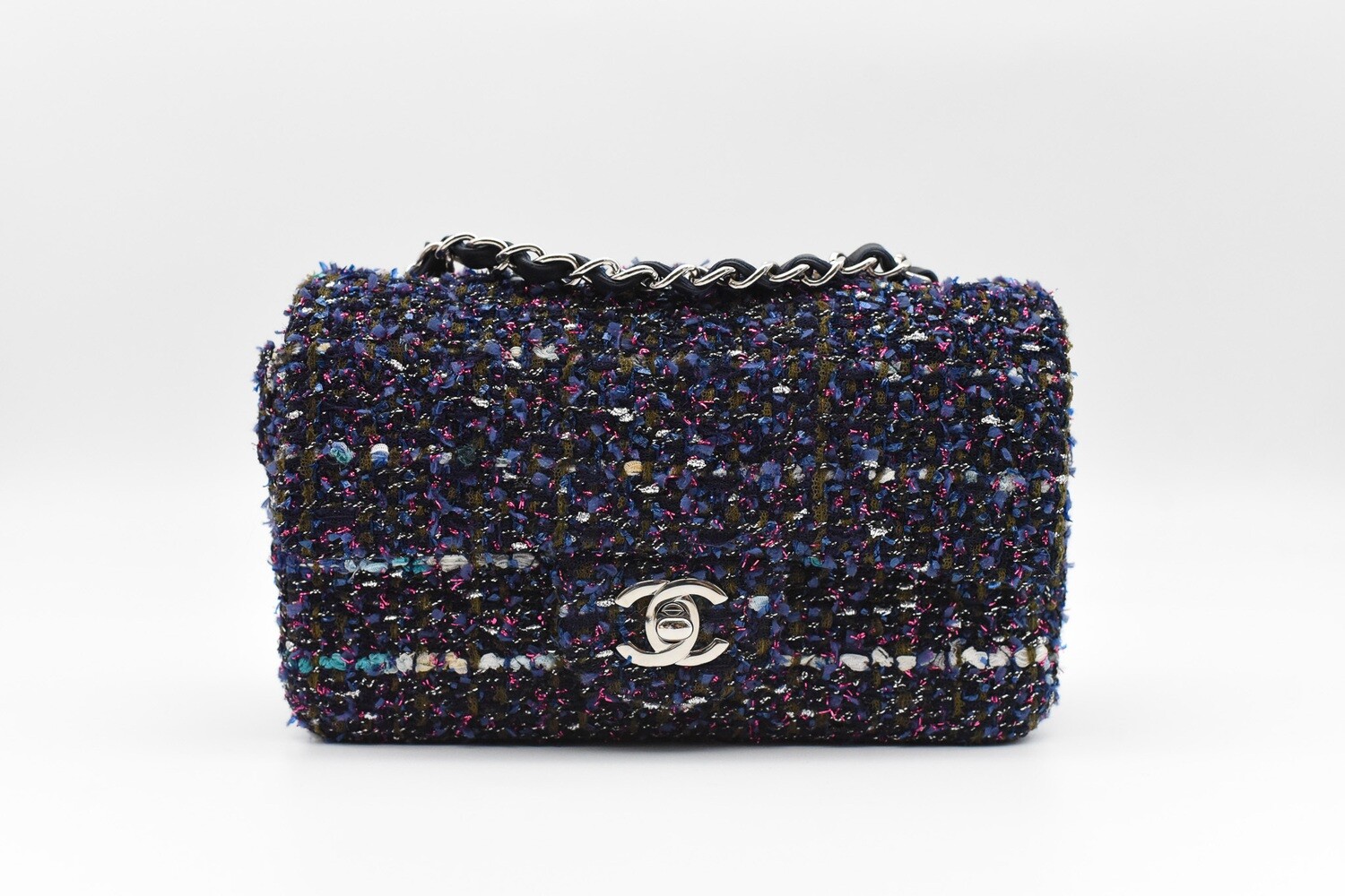 IGLIVE Chanel Classic Mini Rectangular Single Flap, Navy Tweed with Silver Hardware, Preowned in Box GA006