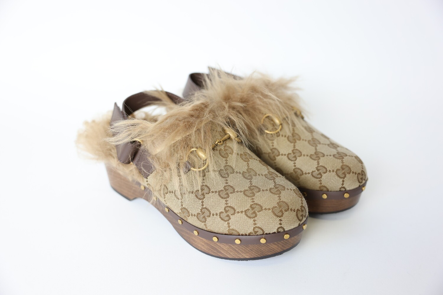 Gucci sales fur clogs