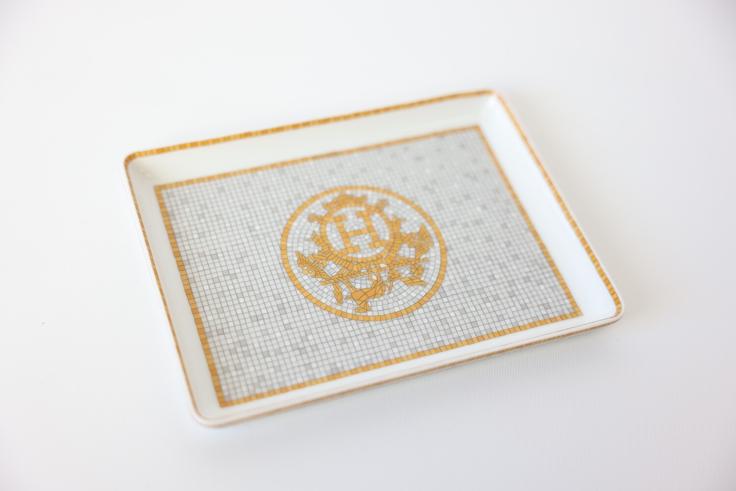 Hermes Mosaique Au 24 Gold Small Tray, White With Gold New In Box WA001