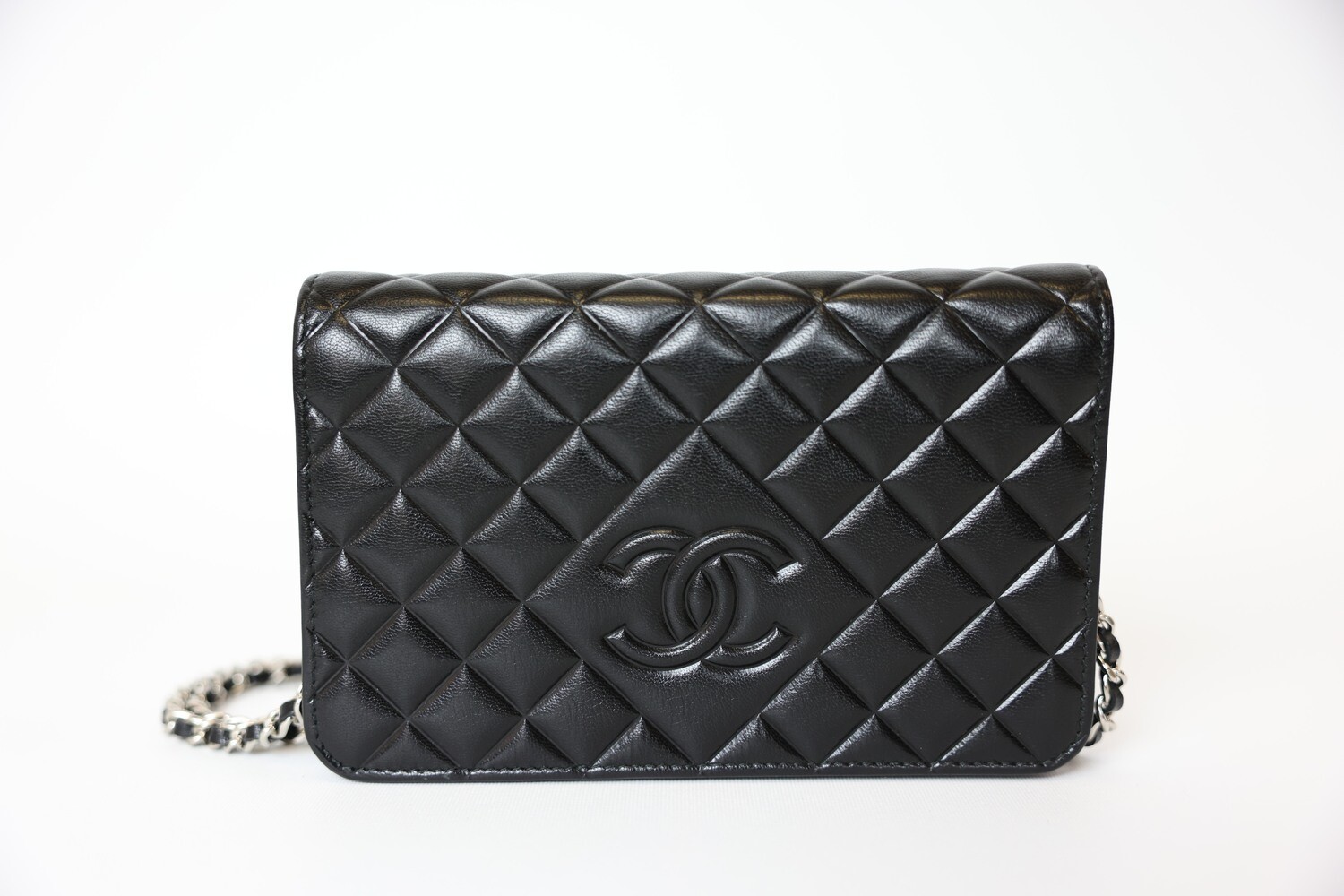 Chanel Diamond CC Wallet on Chain, Black Calfskin with Silver Hardware, Preowned in Box WA001