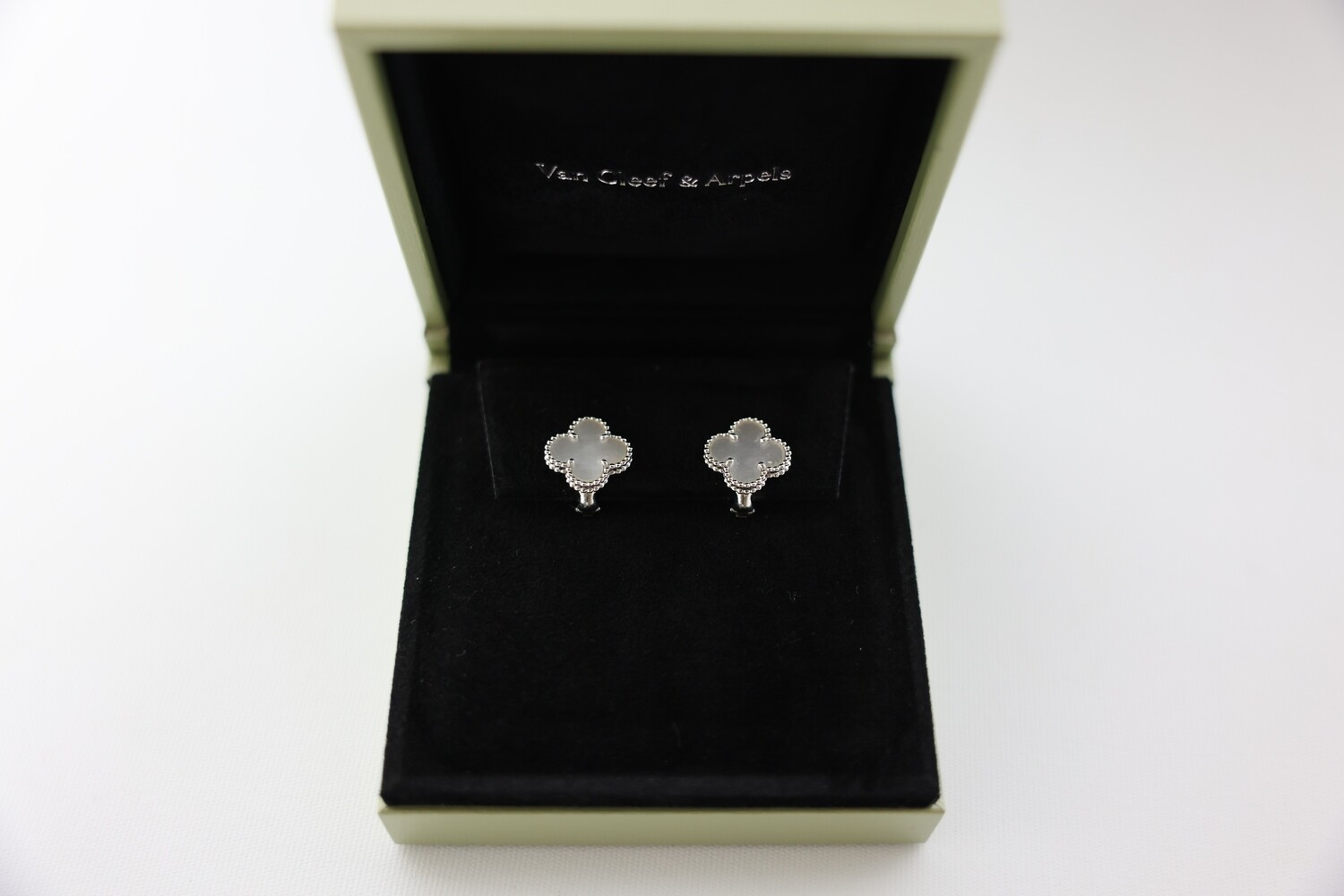 Van Cleef &amp; Arpels VCA Earrings, Vintage White Gold with Mother of Pearl, Preowned in Box WA001