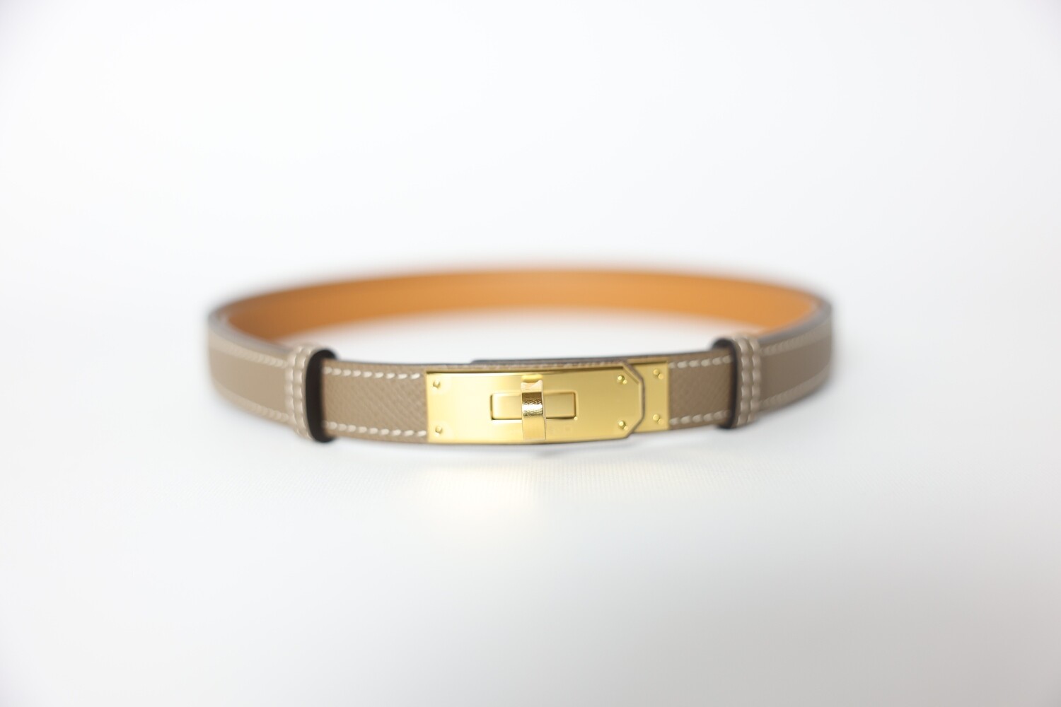 Hermes Kelly Belt, Etoupe With Gold Hardware, New In Box WA001