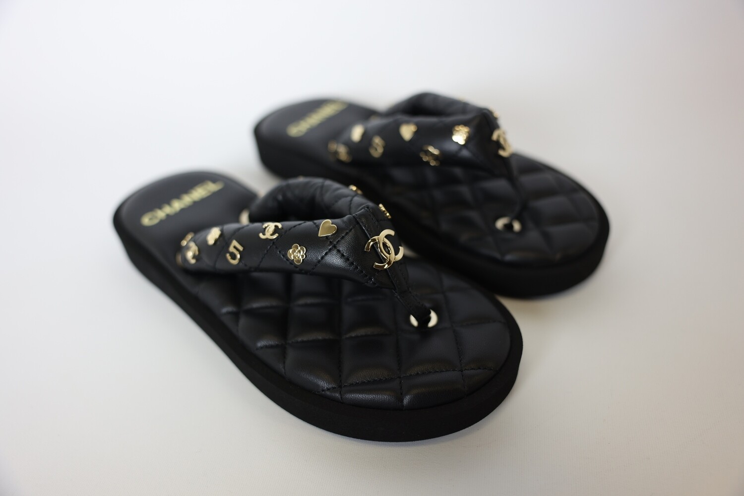 Chanel Leather Flip Flops With Gold Charms, Size 37 New In Box WA001