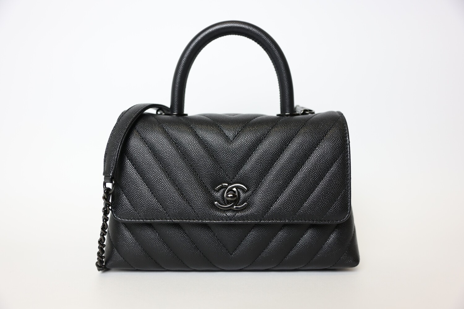 Coco handle chevron caviar sale