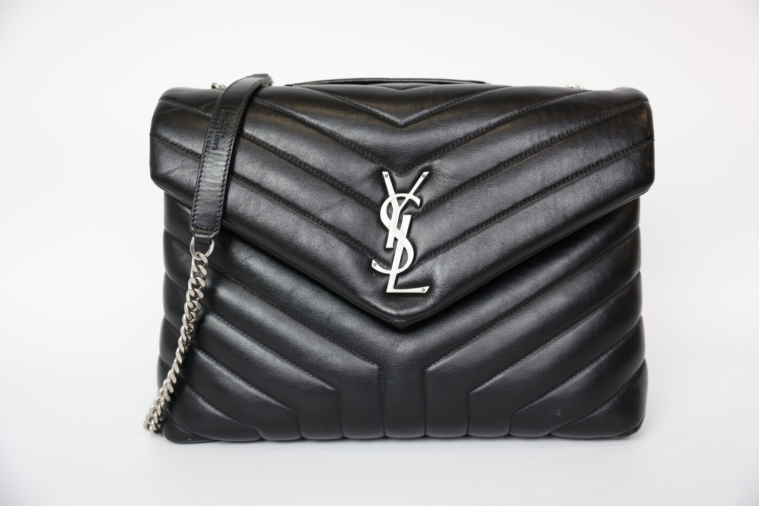 Saint Laurent Loulou Shoulder Bag Medium, Black With Silver Hardware, Preowned No Dustbag WA001