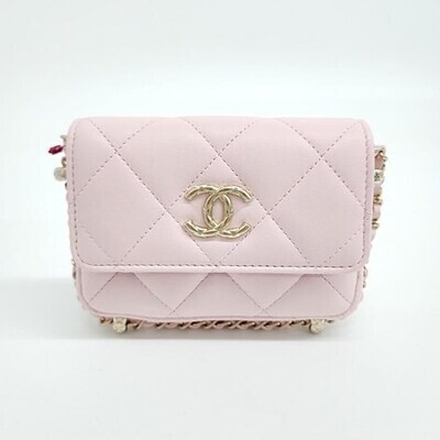 Chanel SLG Card Holder With Chain, Large CC, Light Pink Lambskin Leather, Gold Hardware, Like New in Box GA001P