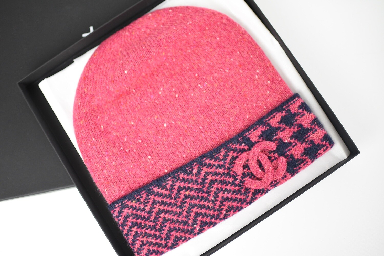 Chanel Beanie Hat, 100% Pink Cashmere, New in Box GA003