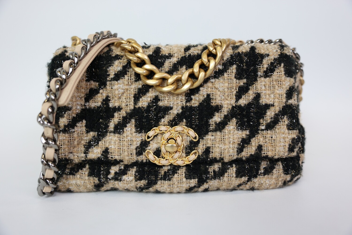 Chanel 19 Small, Beige and Black Houndstooth Tweed with Mixed Hardware, New in Dustbag WA001