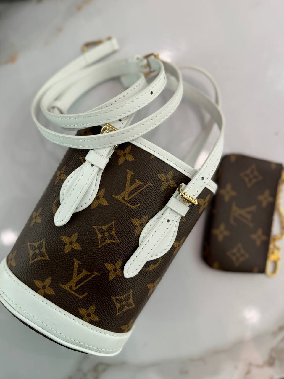 IGLIVE Louis Vuitton Monogram Nano Bucket with White Trim and Key Cles, Mint Condition with Dustbag 20240211