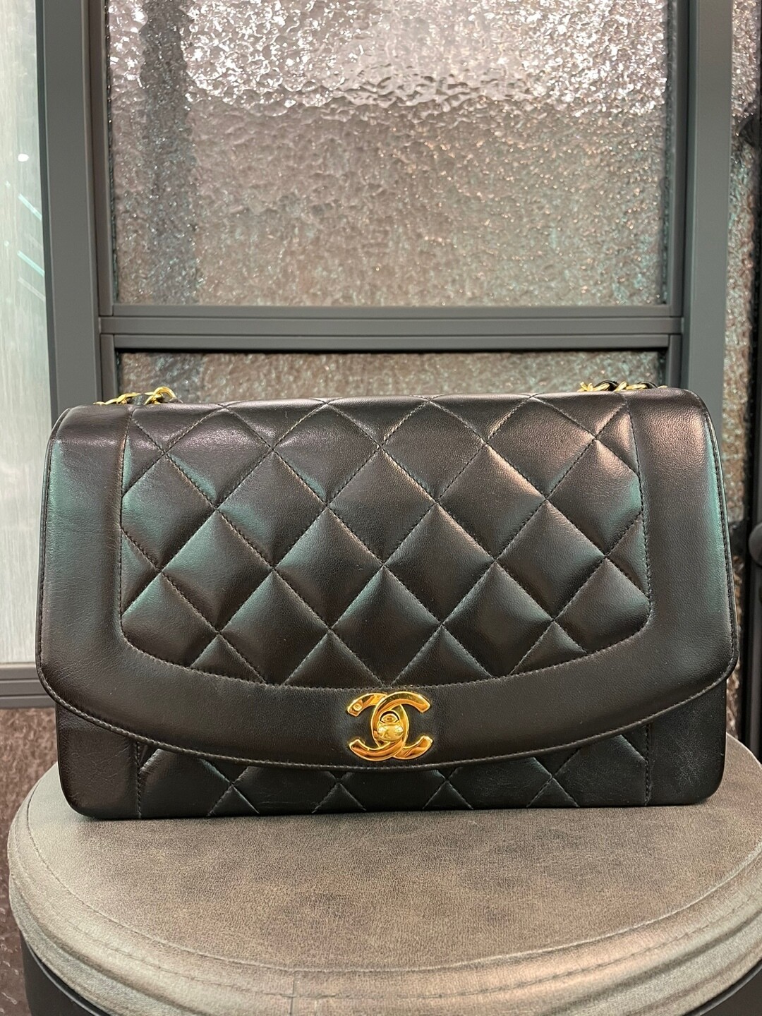 IGLIVE Chanel Vintage Diana Medium Black Lambskin Gold Hardware Preowned 20240211
