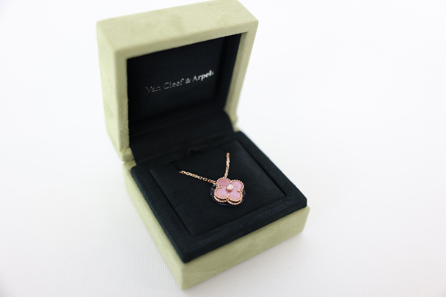 Van Cleef &amp; Arpels VCA 2021 Holiday Pendant, Pink with Rose Gold, Preowned in Box (Ships from London)