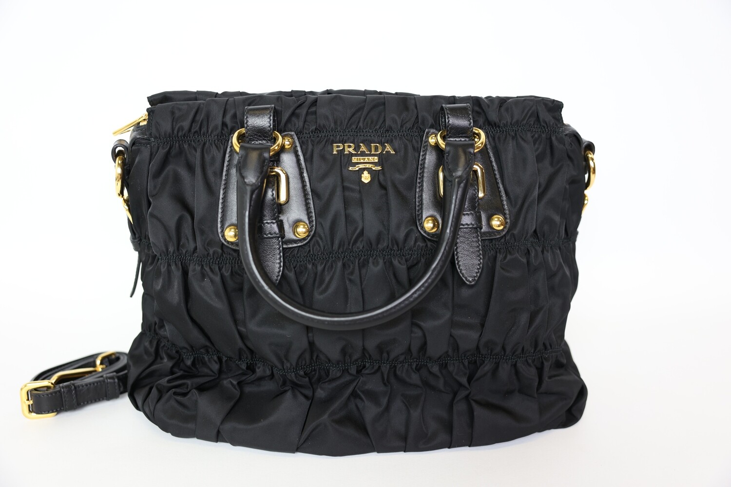 Prada Tessuto Gaufre, Black Nylon, Preowned in Dustbag WA001