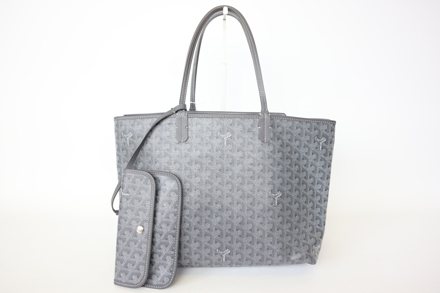 Goyard Isabelle GM, Gray Canvas Preowned In Dustbag WA001