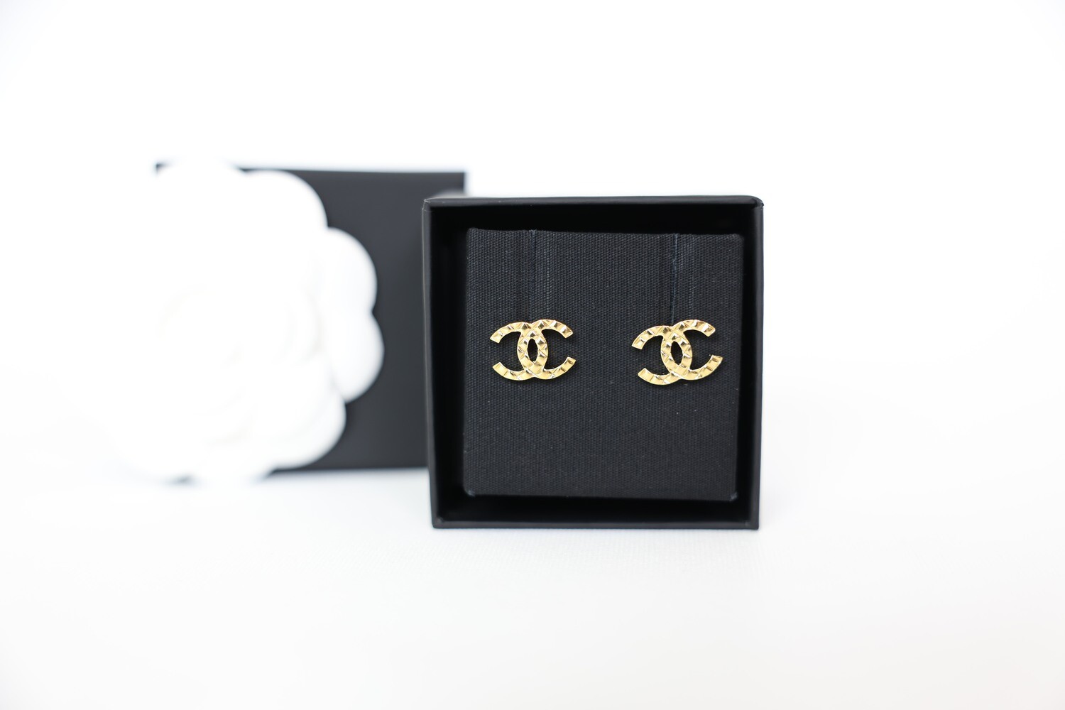Chanel CC Earrings, Yellow Gold Preowned In Box WA001