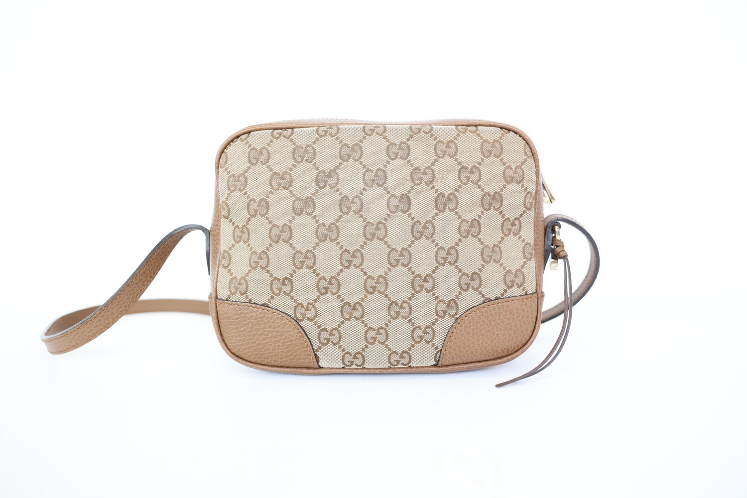 Gucci Camera Bag Crossbody, Brown Monogram Canvas, Preowned in Dustbag WA001