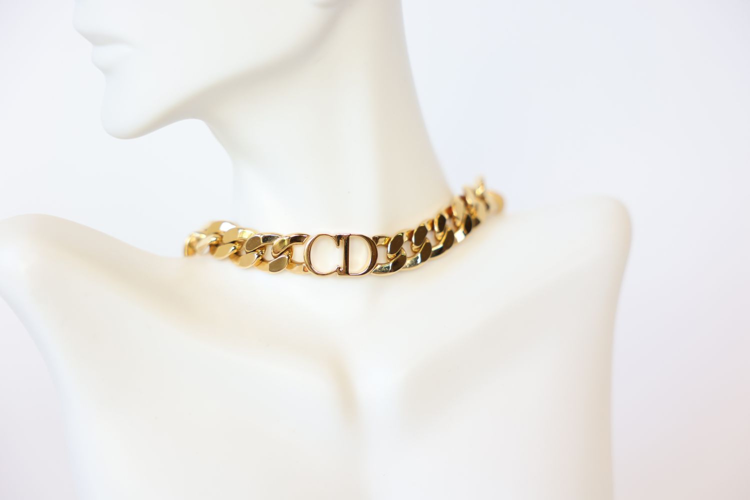 Christian Dior Gold Choker, Preowned In Dustbag WA001