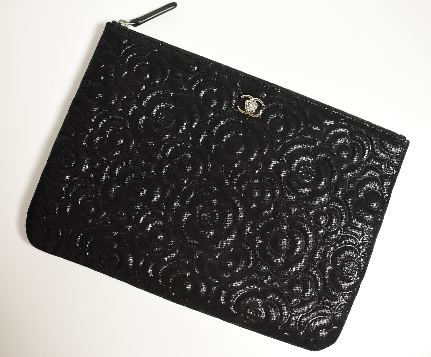 Chanel SLG O Case Medium, Black Camellia Embossed Leather, Like New in Box GA001P