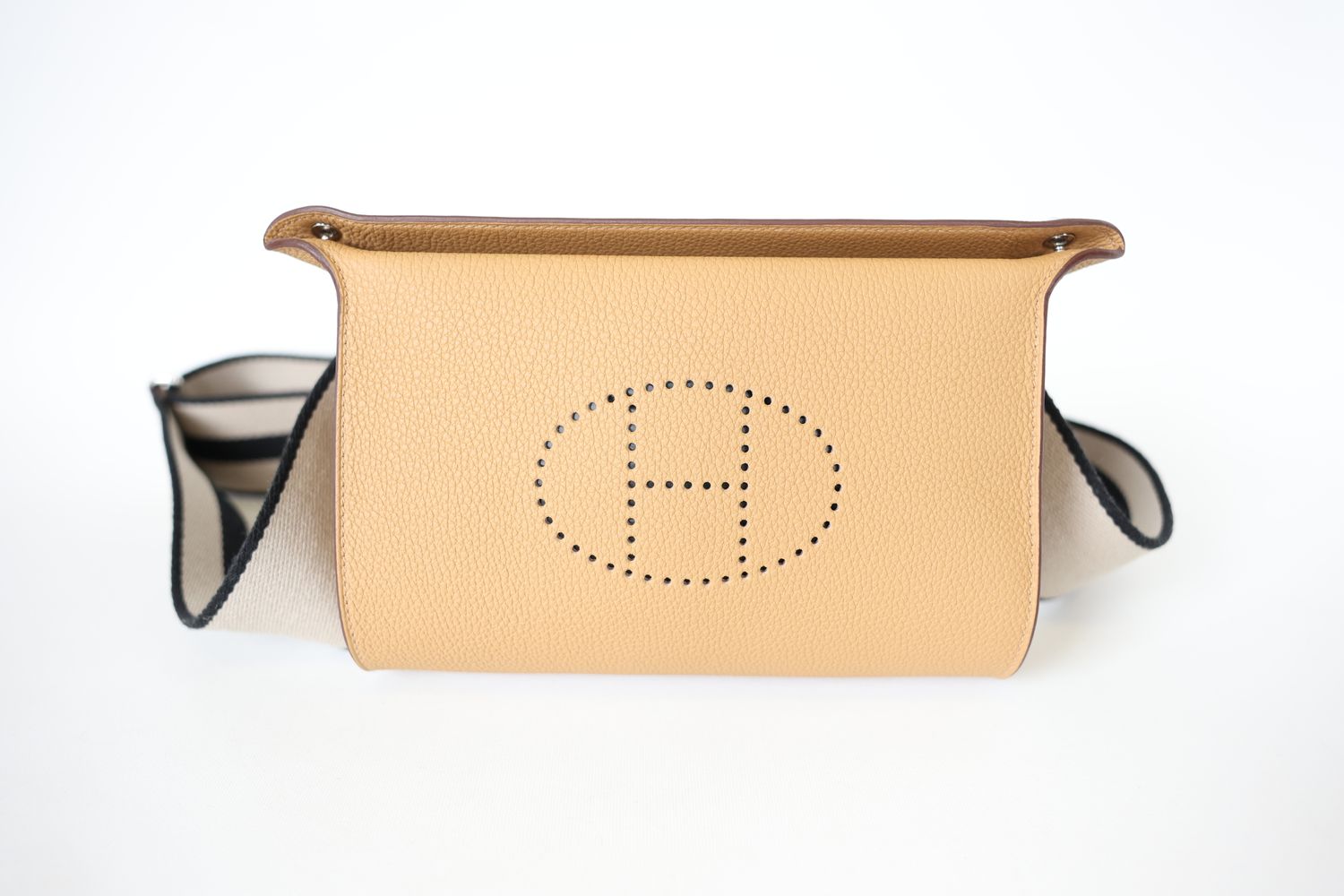 *シンプルでおしゃれな一品*【Hermes】Videpoches Hermès Videpoches bag | Hermès USA