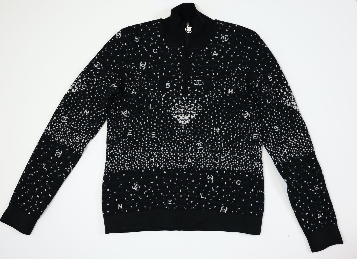 Chanel Half Zip Pullover, Size 36, Black/White, Preowned In Dustbag WA001