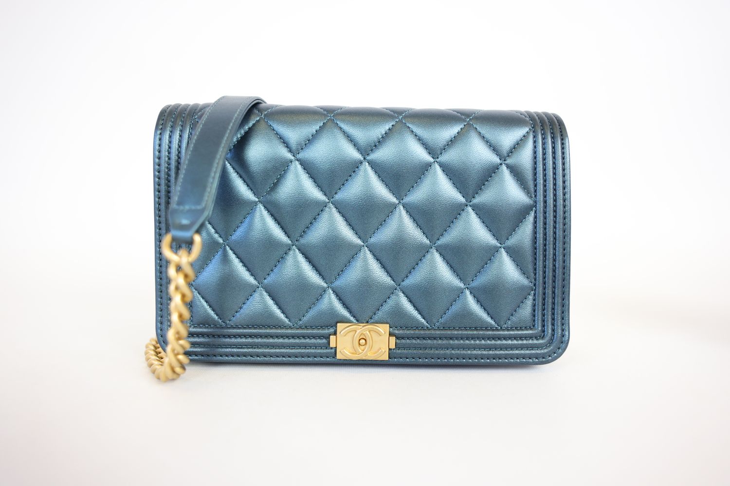 Chanel Boy Wallet on Chain, Iridescent Blue with Gold Hardware, Preowned in Box WA001